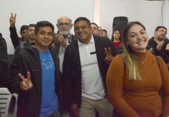 Foto de la galería: Mensaje de unidad y reorganización en el acto de asunción de Christian Humada en el PJ Misiones 