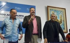 Foto de la galería: Mensaje de unidad y reorganización en el acto de asunción de Christian Humada en el PJ Misiones 