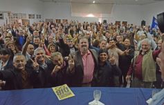 Foto de la galería: Mensaje de unidad y reorganización en el acto de asunción de Christian Humada en el PJ Misiones 