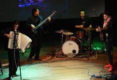 Foto de la galería: Son Guarán celebró su primer aniversario en el Centro Cultural Vicente Cidade