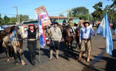Foto de la galería: Multitudinaria muestra de fe a Santa Rita, patrona de las causas imposibles