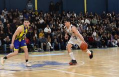 Foto de la galería: Tokio se quedó con el clásico posadeño y se prepara para recibir a Córdoba Básquet de Corrientes