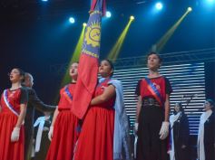 Foto de la galería: En el Montoya, con la sala repleta, se vivió el homenaje a la Patria 