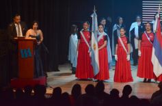Foto de la galería: En el Montoya, con la sala repleta, se vivió el homenaje a la Patria 