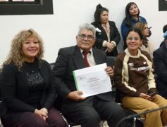 Foto de la galería: Reconocimientos de Interés Municipal para la obra de Juan Ramón Fariña y Cascos Azules 