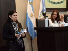 Foto de la galería: Reconocimientos de Interés Municipal para la obra de Juan Ramón Fariña y Cascos Azules 