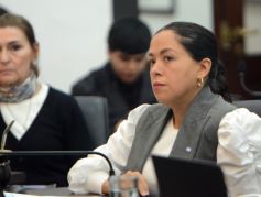 Foto de la galería: Reconocimientos de Interés Municipal para la obra de Juan Ramón Fariña y Cascos Azules 