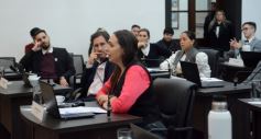 Foto de la galería: Reconocimientos de Interés Municipal para la obra de Juan Ramón Fariña y Cascos Azules 