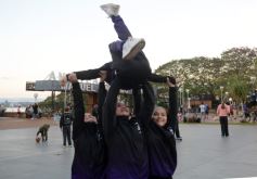 Foto de la galería: El clima mundialista se disfrutó en el Parque Paraguayo con juegos, kermés y entretenimientos 