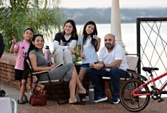 Foto de la galería: El clima mundialista se disfrutó en el Parque Paraguayo con juegos, kermés y entretenimientos 