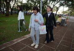 Foto de la galería: El clima mundialista se disfrutó en el Parque Paraguayo con juegos, kermés y entretenimientos 