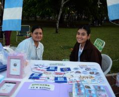 Foto de la galería: El clima mundialista se disfrutó en el Parque Paraguayo con juegos, kermés y entretenimientos 