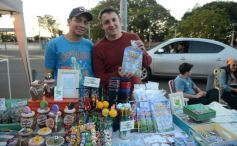 Foto de la galería: El clima mundialista se disfrutó en el Parque Paraguayo con juegos, kermés y entretenimientos 