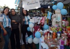 Foto de la galería: El clima mundialista se disfrutó en el Parque Paraguayo con juegos, kermés y entretenimientos 