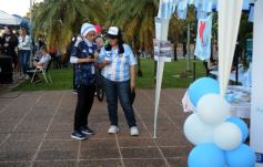 Foto de la galería: El clima mundialista se disfrutó en el Parque Paraguayo con juegos, kermés y entretenimientos 