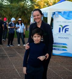 Foto de la galería: El clima mundialista se disfrutó en el Parque Paraguayo con juegos, kermés y entretenimientos 