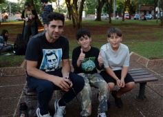 Foto de la galería: El clima mundialista se disfrutó en el Parque Paraguayo con juegos, kermés y entretenimientos 