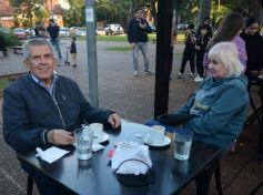 Foto de la galería: El clima mundialista se disfrutó en el Parque Paraguayo con juegos, kermés y entretenimientos 