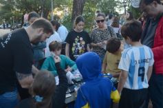 Foto de la galería: El clima mundialista se disfrutó en el Parque Paraguayo con juegos, kermés y entretenimientos 
