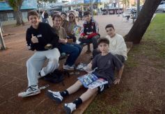 Foto de la galería: El clima mundialista se disfrutó en el Parque Paraguayo con juegos, kermés y entretenimientos 