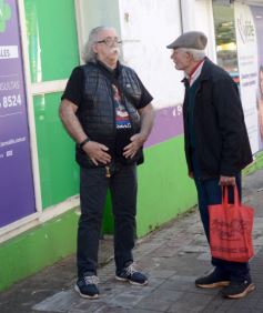 Foto de la galería: Recorrida por comercios posadeños y festejo de cumpleaños de Juan Ramón Fariña 