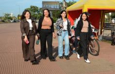 Foto de la galería: Recorrida por comercios posadeños y festejo de cumpleaños de Juan Ramón Fariña 