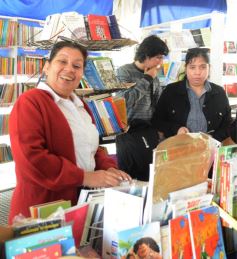 Foto de la galería: La Feria del Libro contó con gran convocatoria de participantes que reafirmaron la pasión por la lectura