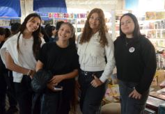 Foto de la galería: La Feria del Libro contó con gran convocatoria de participantes que reafirmaron la pasión por la lectura