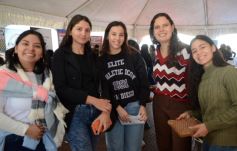 Foto de la galería: La Feria del Libro contó con gran convocatoria de participantes que reafirmaron la pasión por la lectura