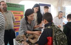 Foto de la galería: La Feria del Libro contó con gran convocatoria de participantes que reafirmaron la pasión por la lectura