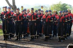 Foto de la galería: Emotiva ceremonia por el Día de los Bomberos Voluntarios en la sede de Itaembé Miní en Posadas