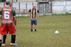 Foto de la galería: Glorias del fútbol misionero estuvieron presentes en J.G Brown a beneficio de Pety Ávalos