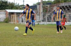 Foto de la galería: Glorias del fútbol misionero estuvieron presentes en J.G Brown a beneficio de Pety Ávalos