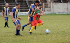 Foto de la galería: Glorias del fútbol misionero estuvieron presentes en J.G Brown a beneficio de Pety Ávalos