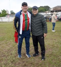 Foto de la galería: Glorias del fútbol misionero estuvieron presentes en J.G Brown a beneficio de Pety Ávalos
