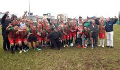 Foto de la galería: Glorias del fútbol misionero estuvieron presentes en J.G Brown a beneficio de Pety Ávalos