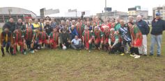 Foto de la galería: Glorias del fútbol misionero estuvieron presentes en J.G Brown a beneficio de Pety Ávalos
