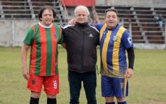 Foto de la galería: Glorias del fútbol misionero estuvieron presentes en J.G Brown a beneficio de Pety Ávalos