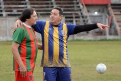 Foto de la galería: Glorias del fútbol misionero estuvieron presentes en J.G Brown a beneficio de Pety Ávalos