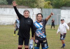 Foto de la galería: Glorias del fútbol misionero estuvieron presentes en J.G Brown a beneficio de Pety Ávalos