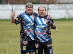 Foto de la galería: Glorias del fútbol misionero estuvieron presentes en J.G Brown a beneficio de Pety Ávalos
