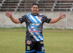 Foto de la galería: Glorias del fútbol misionero estuvieron presentes en J.G Brown a beneficio de Pety Ávalos