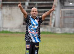 Foto de la galería: Glorias del fútbol misionero estuvieron presentes en J.G Brown a beneficio de Pety Ávalos