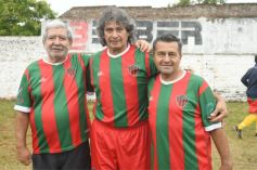 Foto de la galería: Glorias del fútbol misionero estuvieron presentes en J.G Brown a beneficio de Pety Ávalos