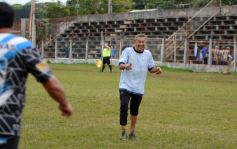Foto de la galería: Glorias del fútbol misionero estuvieron presentes en J.G Brown a beneficio de Pety Ávalos