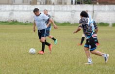 Foto de la galería: Glorias del fútbol misionero estuvieron presentes en J.G Brown a beneficio de Pety Ávalos
