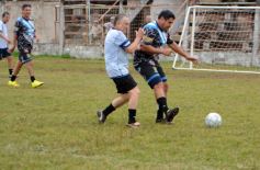 Foto de la galería: Glorias del fútbol misionero estuvieron presentes en J.G Brown a beneficio de Pety Ávalos