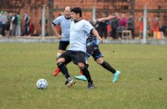 Foto de la galería: Glorias del fútbol misionero estuvieron presentes en J.G Brown a beneficio de Pety Ávalos