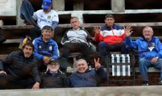 Foto de la galería: Glorias del fútbol misionero estuvieron presentes en J.G Brown a beneficio de Pety Ávalos