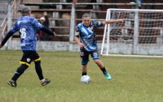 Foto de la galería: Glorias del fútbol misionero estuvieron presentes en J.G Brown a beneficio de Pety Ávalos
